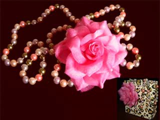 Colar grande, 4 cores, flor rosa